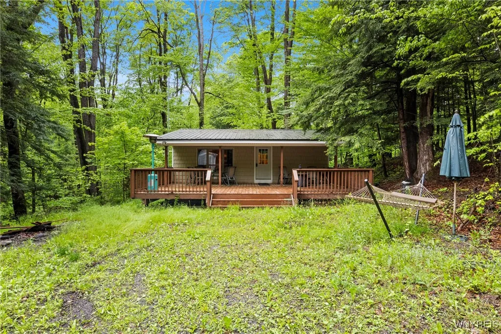 Property at 18 Hemlock Road, Sheldon, NY 14167