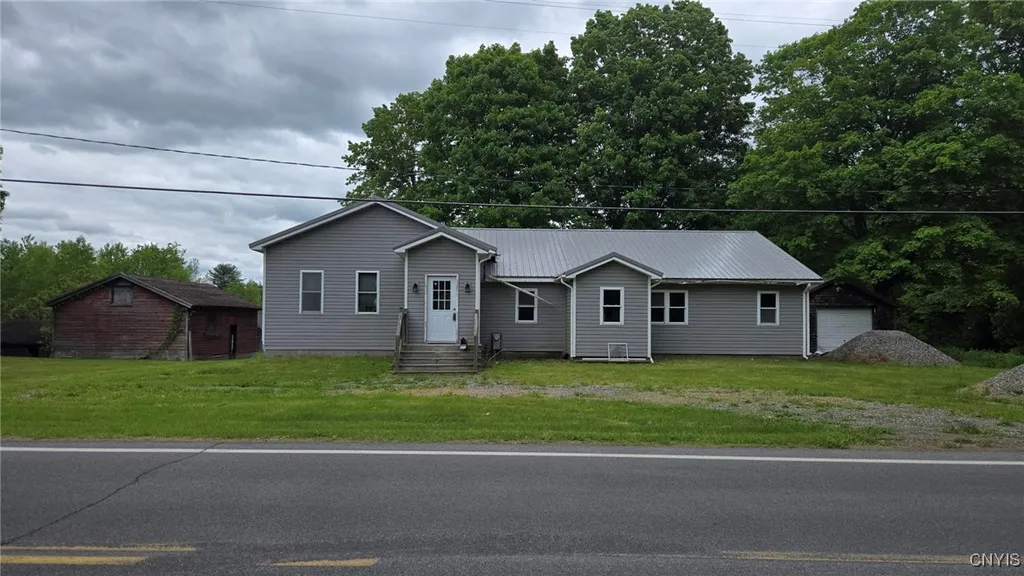 Property at 894 County Route 17, Constantia, NY 13028