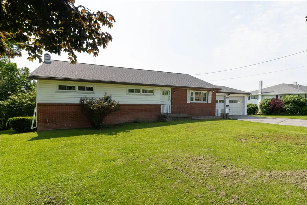 Property at 9016 State Route 256, Sparta, NY 14437