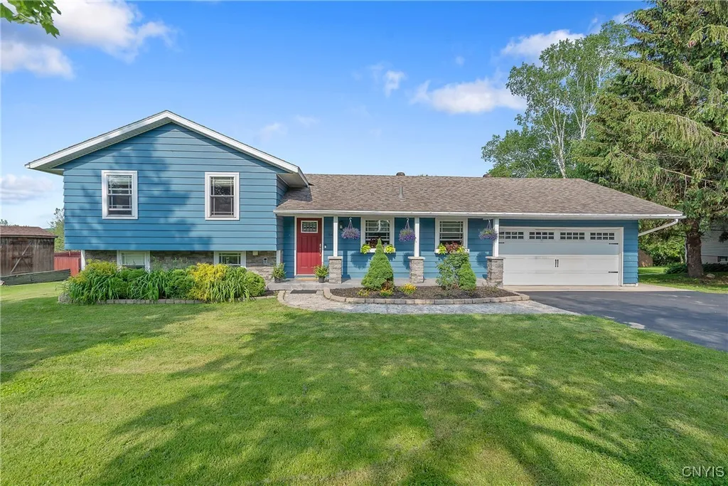 Property at 942 County Route 25, Minetto, NY 13126