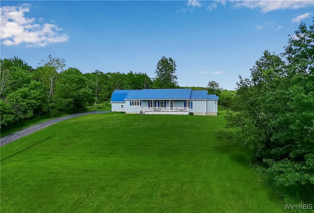 Property at 11131 Harlow Road, Darien, NY 14004