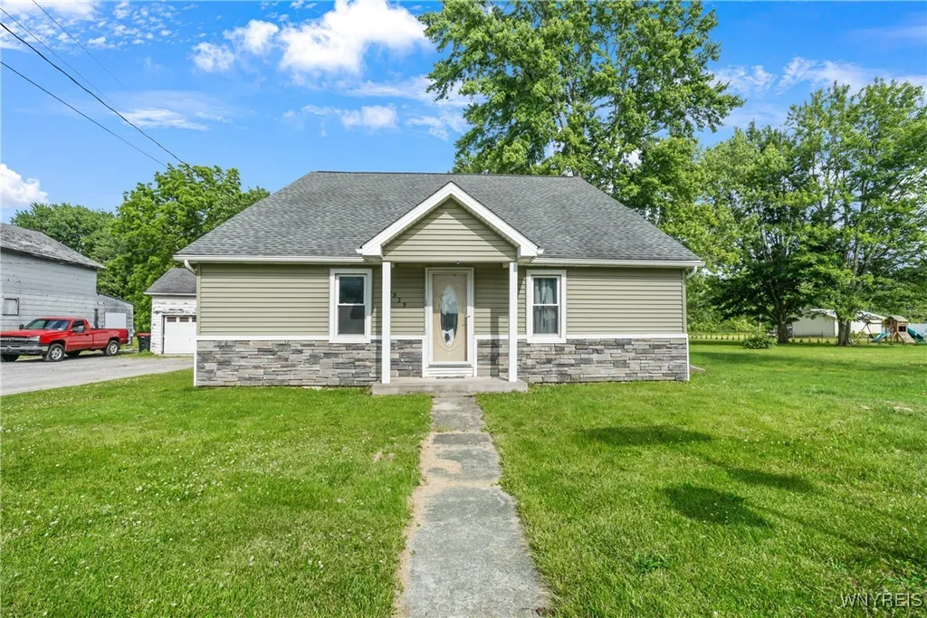 Property at 6529 Wolcottsville Road, Royalton, NY 14001