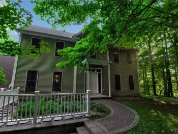 Property at 8480 Rochester Road, Royalton, NY 14067