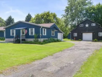 Property at 8939 Old Route 31, Galen, NY 14489