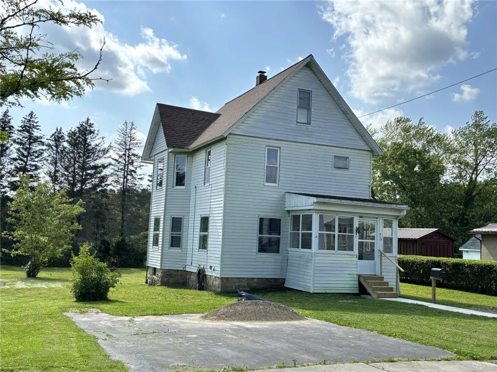 Property at 519 N Elk Avenue, Kane Boro, PA 16735
