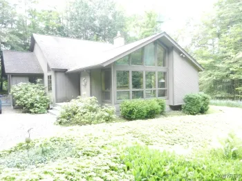 Property at 109 Pine Run, Concord, NY 14069