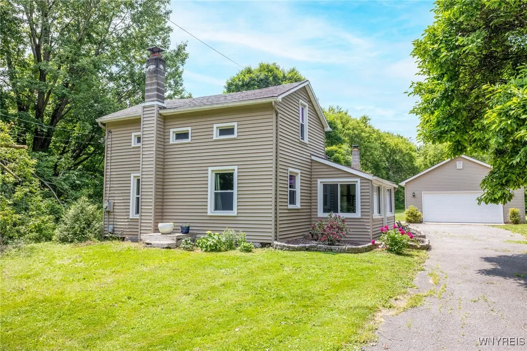 Property at 5996 Sautell Road, Bergen, NY 14416
