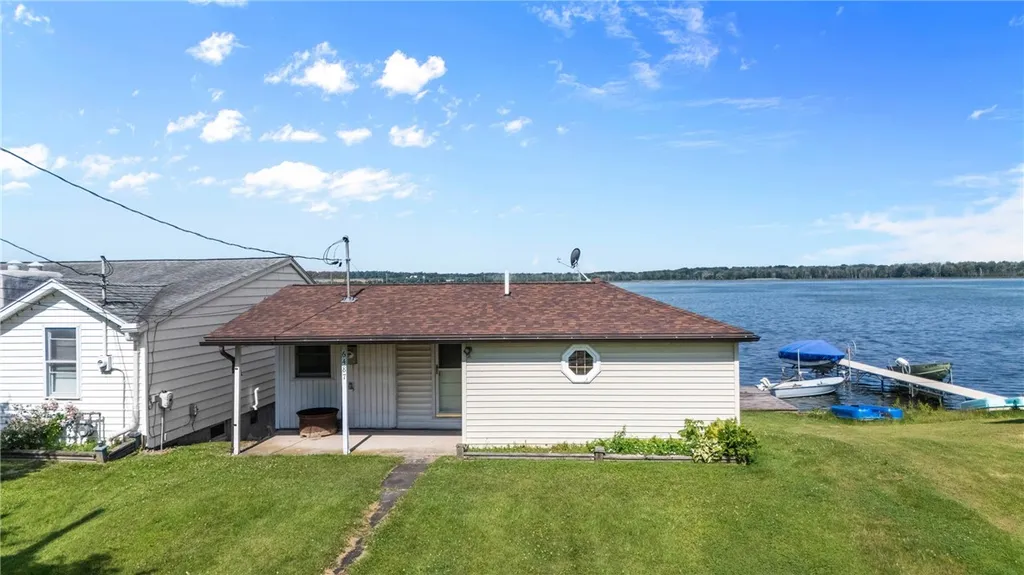 Property at 6487 State Route 90, Aurelius, NY 13034