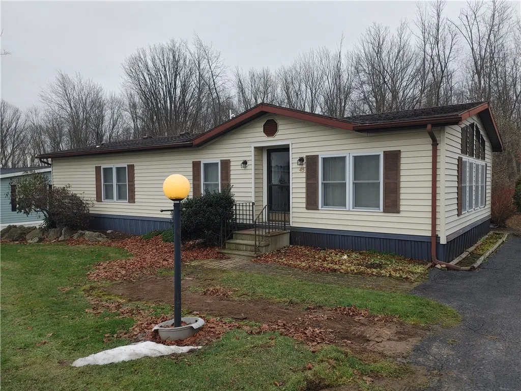 Property at 45 Hidden Meadow Drive, Bergen, NY 14416