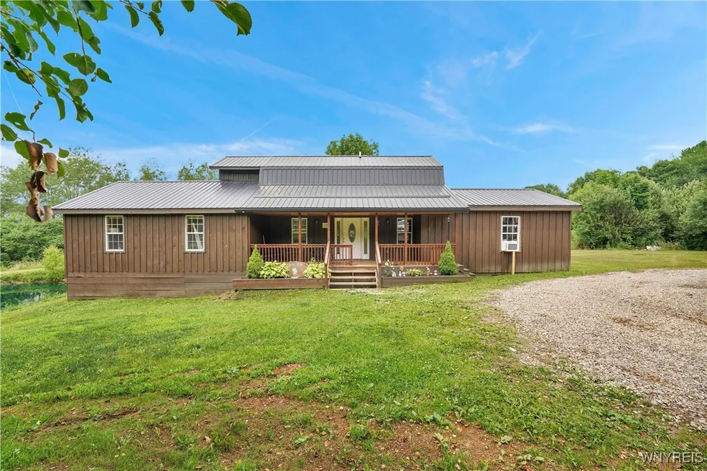Property at 2890 Eagles Nest Road, Yorkshire, NY 14042
