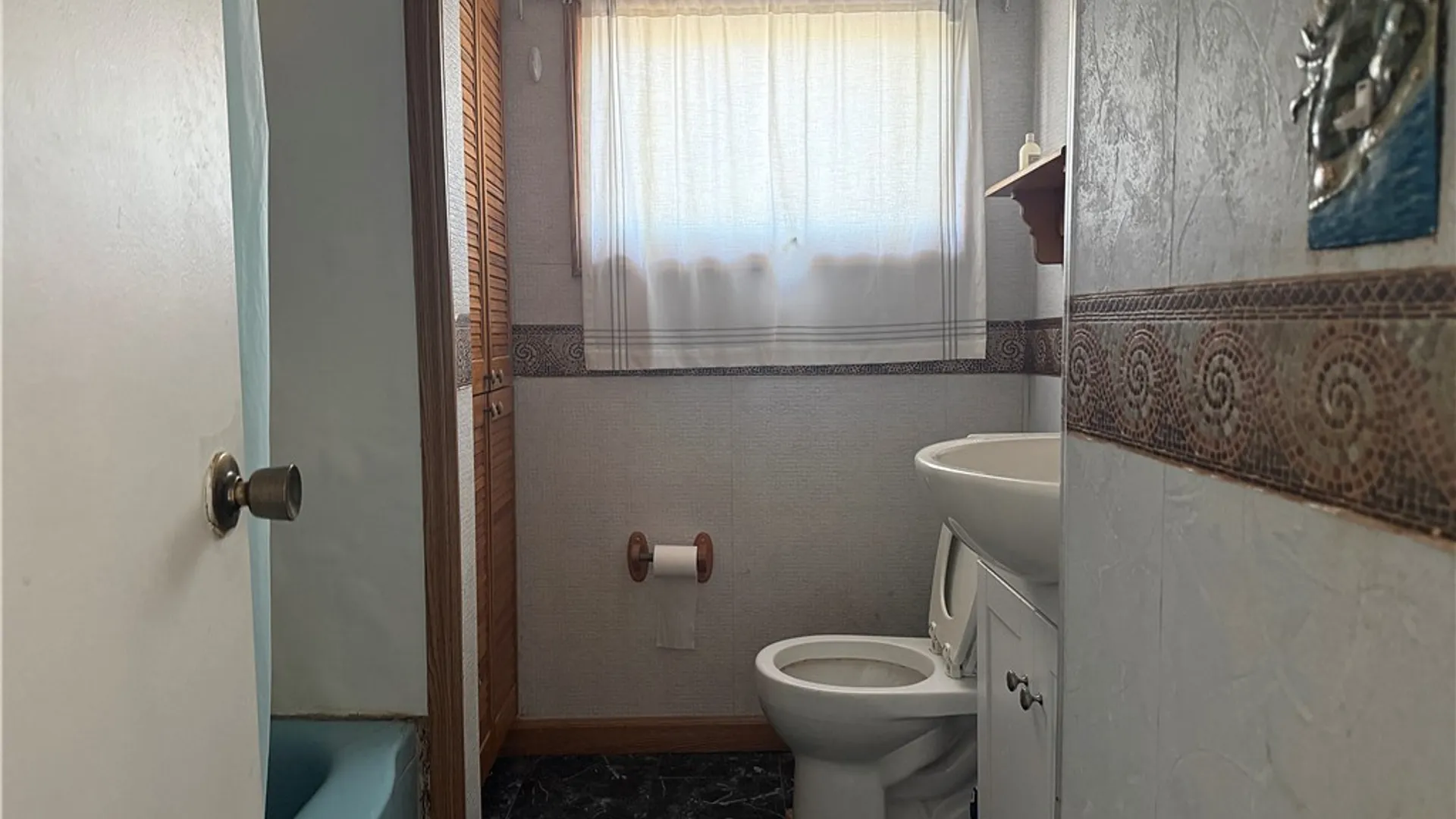 Property at 14 Dolphann Drive, Tonawanda, NY 14150 13