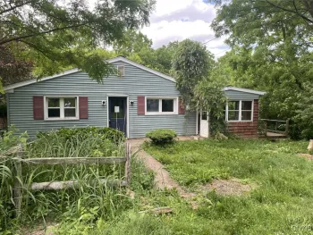 Property at 1 Curtis Street, Mentz, NY 13140