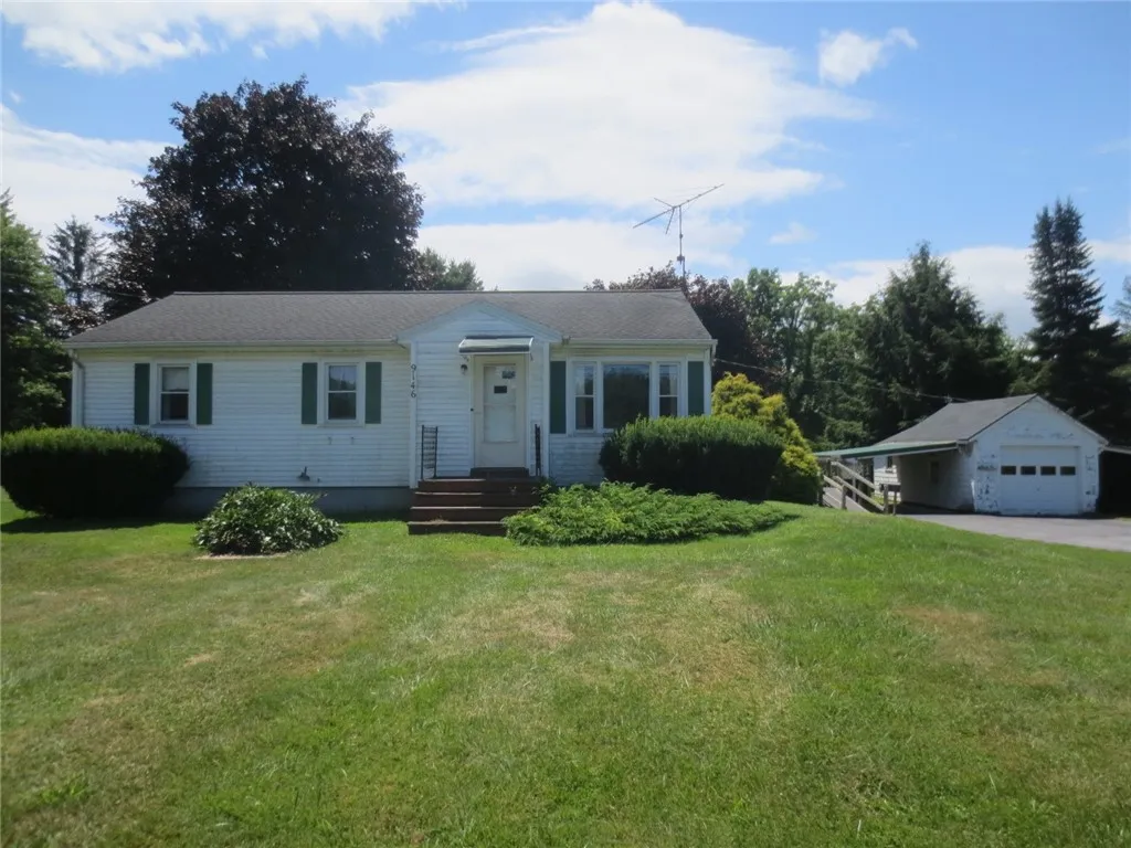 Property at 9146 Old Route 31, Galen, NY 14489