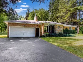 Property at 844 Mammot Road, Darien, NY 14004