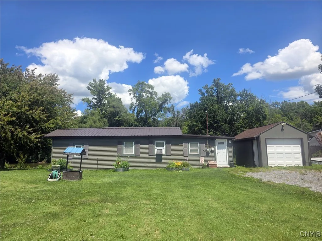 Property at 11841 Bentley Road, Galen, NY 14433