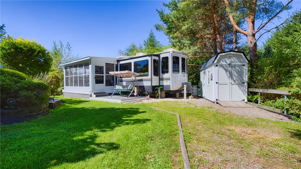 Property at 1475 West Town Line, Phelps, NY 14532