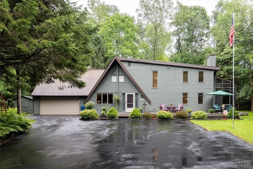 Property at 68 Hardwood Court, Concord, NY 14069