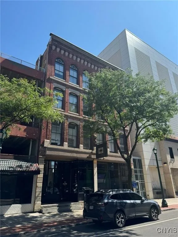 Property at 415 S Clinton Street, Syracuse, NY 13202