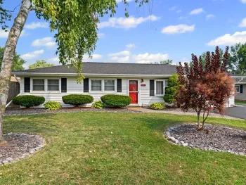 Property at 7843 Oneida Trail, Cicero, NY 13030