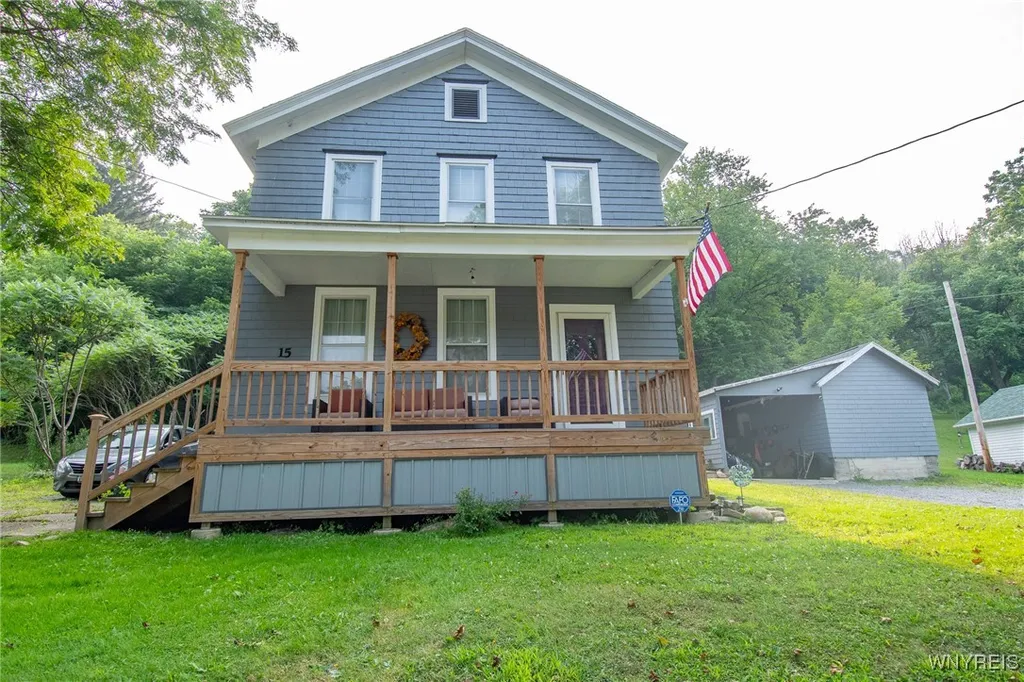 Property at 15 Wyoming Street, Warsaw, NY 14569