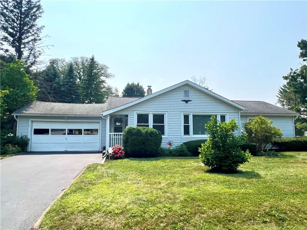 Property at 419 W Hinds Avenue, Vernon, NY 13461