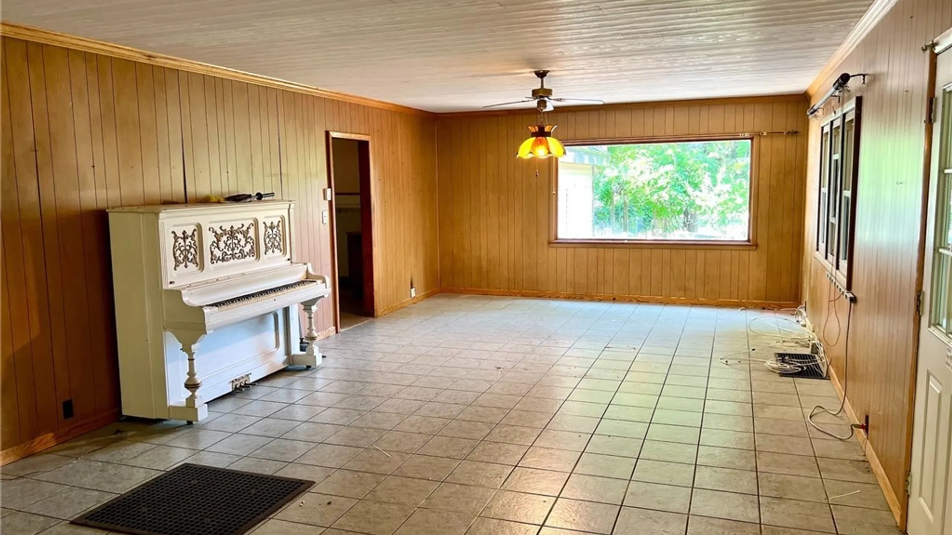 Property at 2388 Riverview Drive, Wilson, NY 14172 6