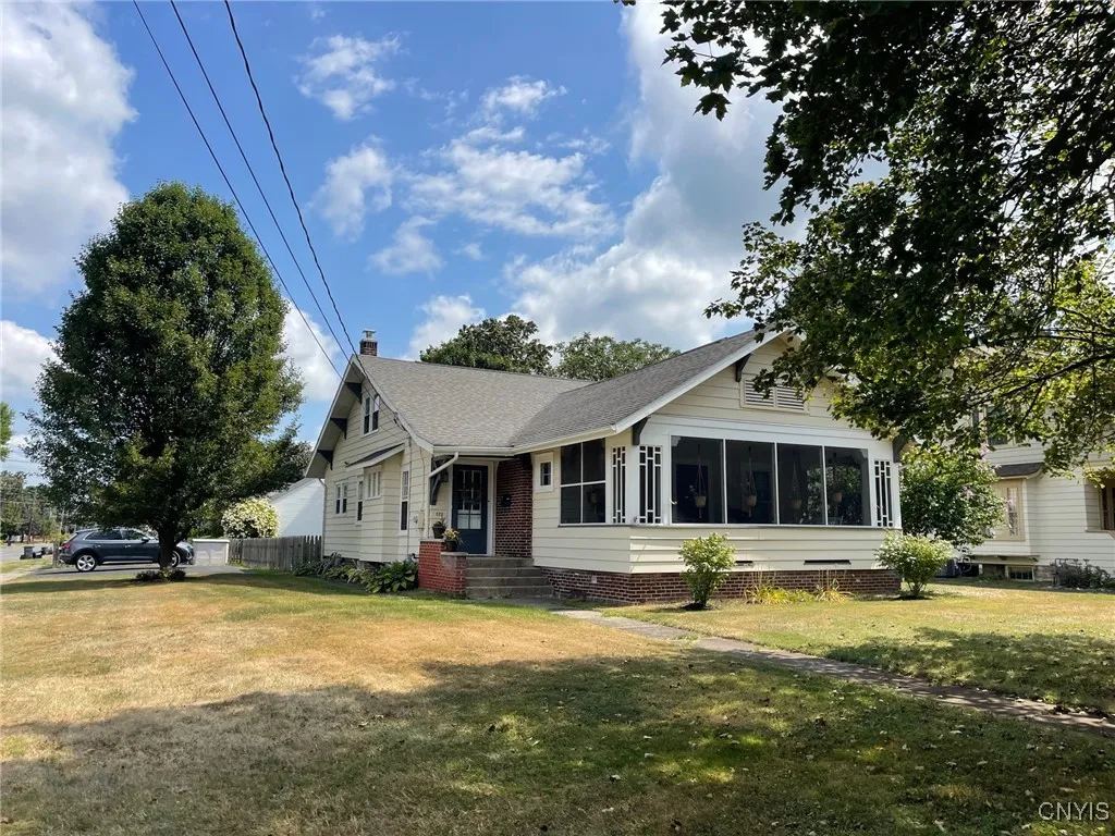 Property at 322 W Hamilton Avenue, Sherrill, NY 13461