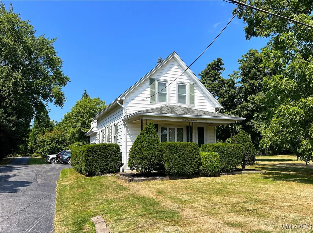 Property at 4477 E Lake Road, Wilson, NY 14172