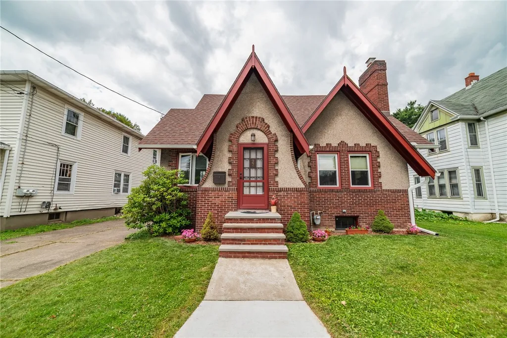 Property at 27 Howard Avenue, Binghamton, NY 13904