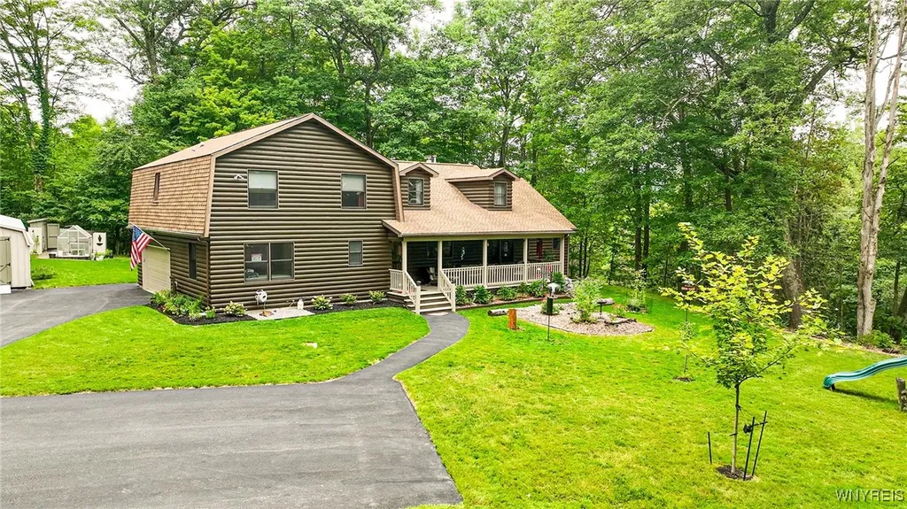 Property at 9370 Back Creek Road, Boston, NY 14025