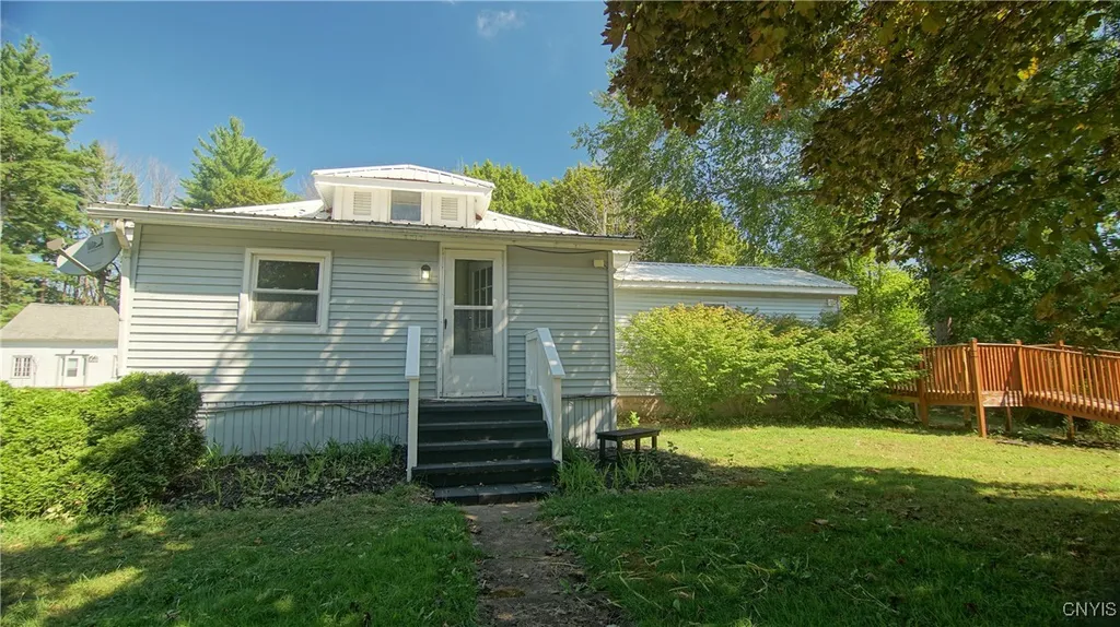Property at 1203 State Route 49, Vienna, NY 13042