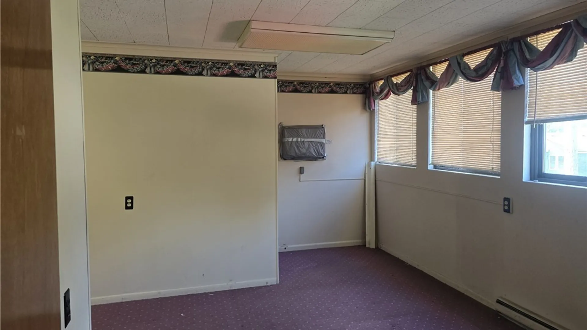 Property at 2103 Mackenna Avenue, Niagara Falls, NY 14303 37