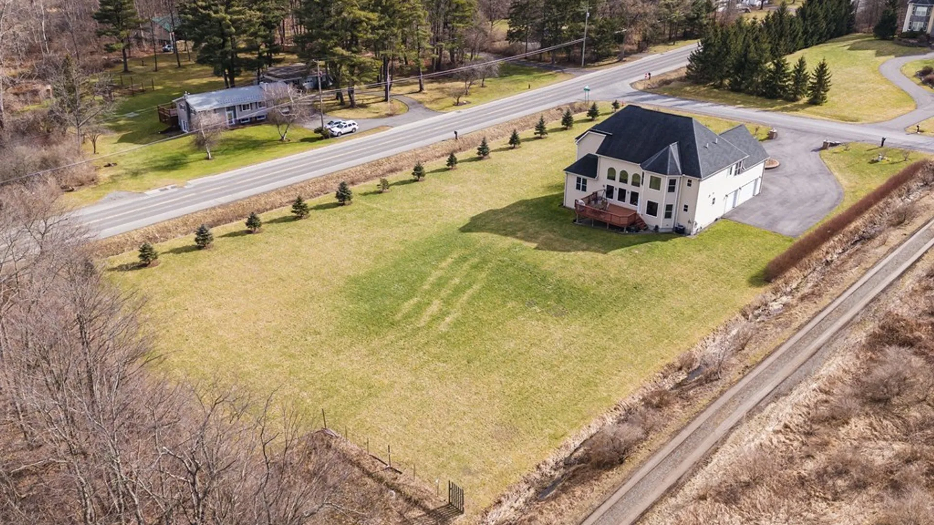 Property at 72 Tigerlily Ln, Lansing, NY 14850 3