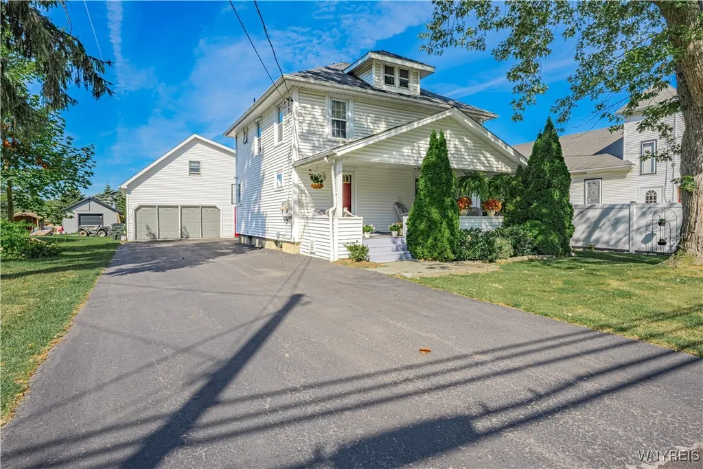 Property at 449 Lake Street, Wilson, NY 14172