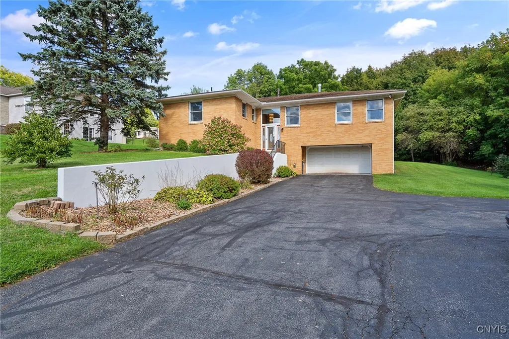 Property at 6654 E Sorrell Hill Road, Van Buren, NY 13164
