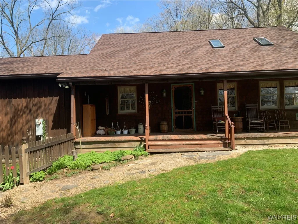 Property at 4491 Royalton Center Road, Royalton, NY 14067