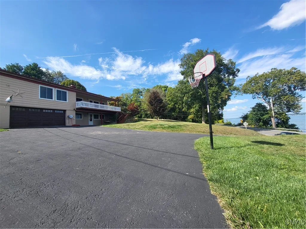 Property at 3066 State Route 89, Fayette, NY 13148