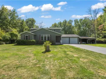 Property at 15670 Holley Road, Murray, NY 14470
