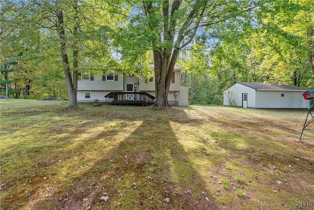Property at 160 Dutch Road, West Monroe, NY 13036