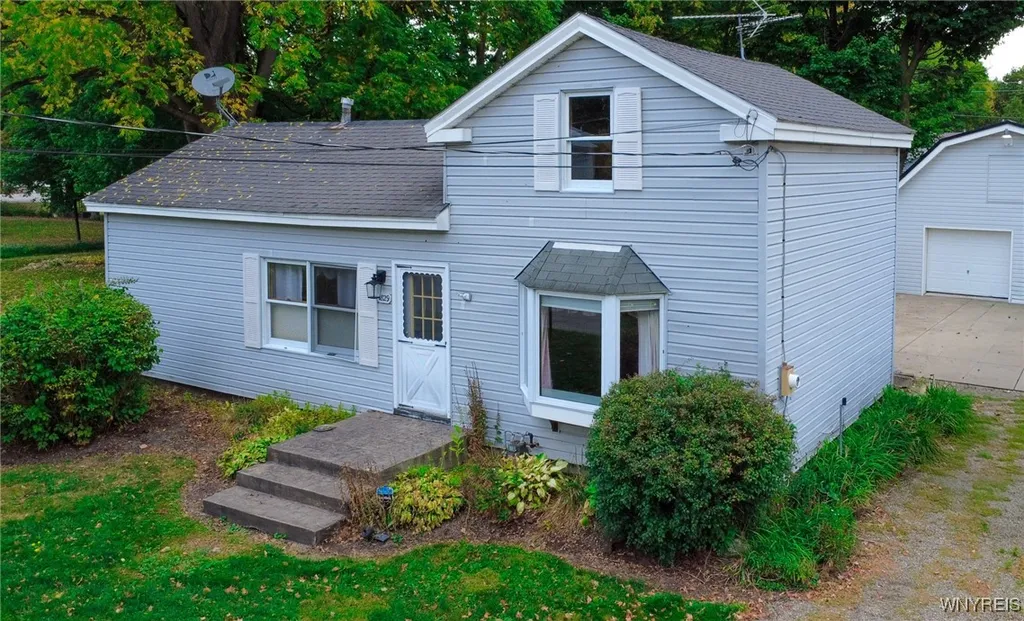 Property at 1829 West Avenue, Marilla, NY 14102