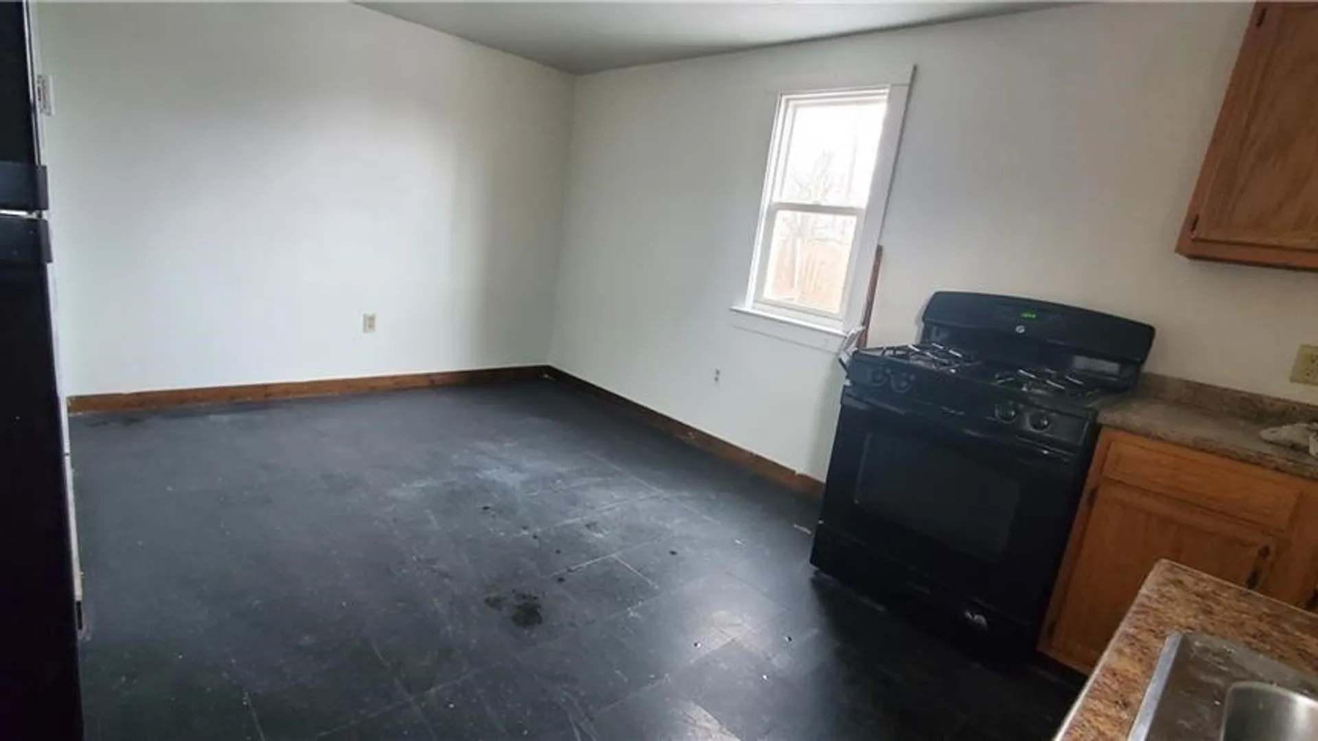 Property at 6865 Erie Road, Evans, NY 14047 18