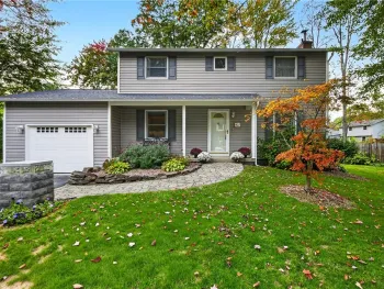 Property at 402 Ferndale Lane, Manlius, NY 13116