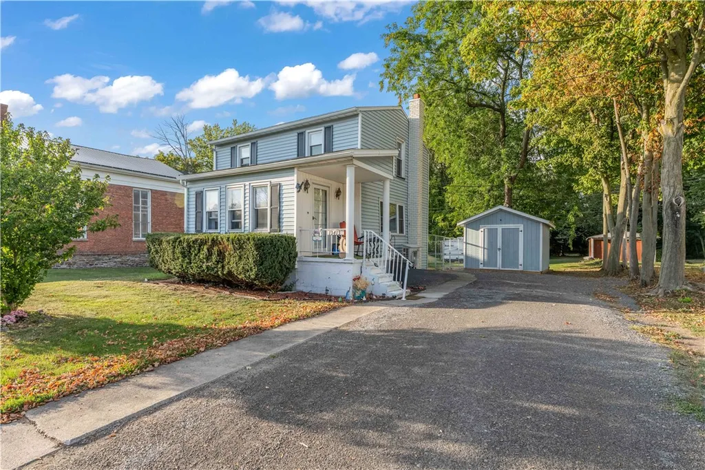 Property at 13413 Eagle Harbor Knowlesville Road, Gaines, NY 14411