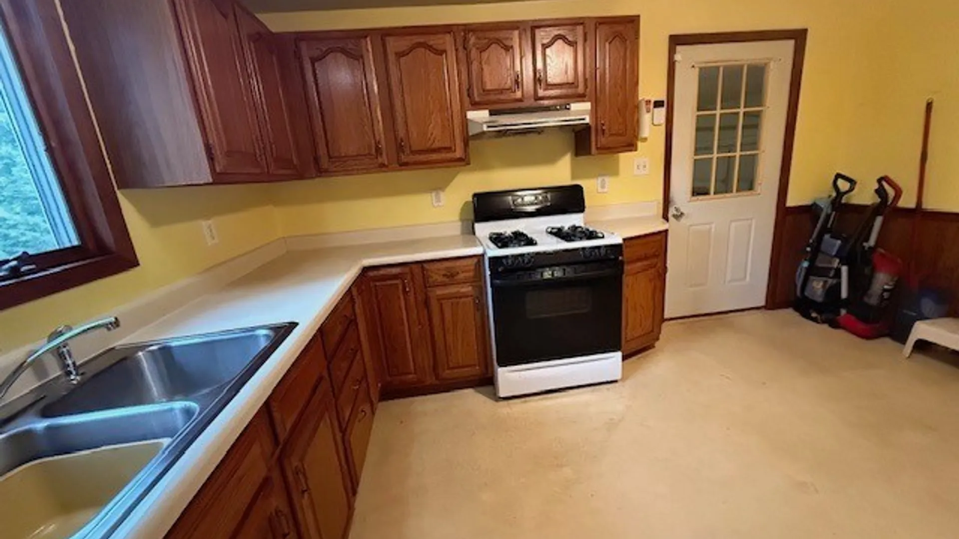 Property at 60 Franklin Avenue, Kirkland, NY 13323 10