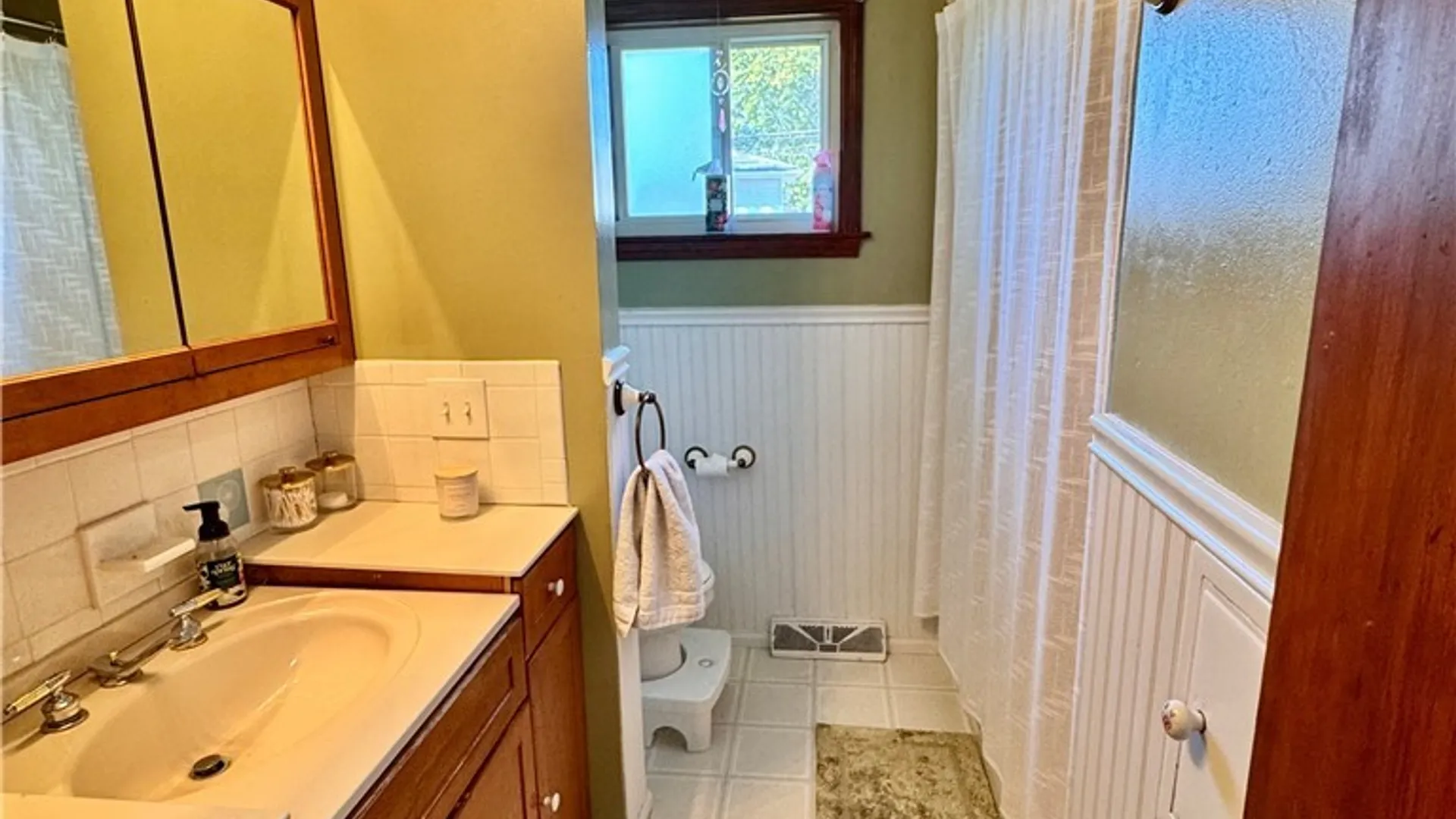 Property at 3396 Bethford Drive, Hamburg, NY 14219 9