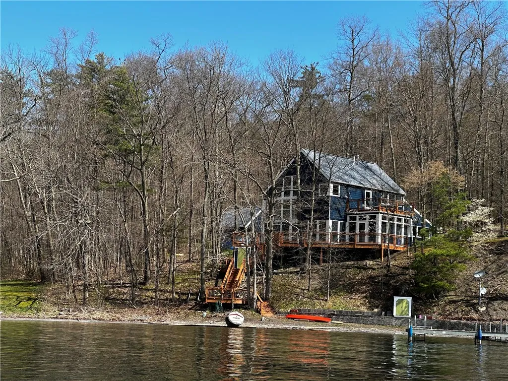 Property at 432 Woodside Way, Niles, NY 13118
