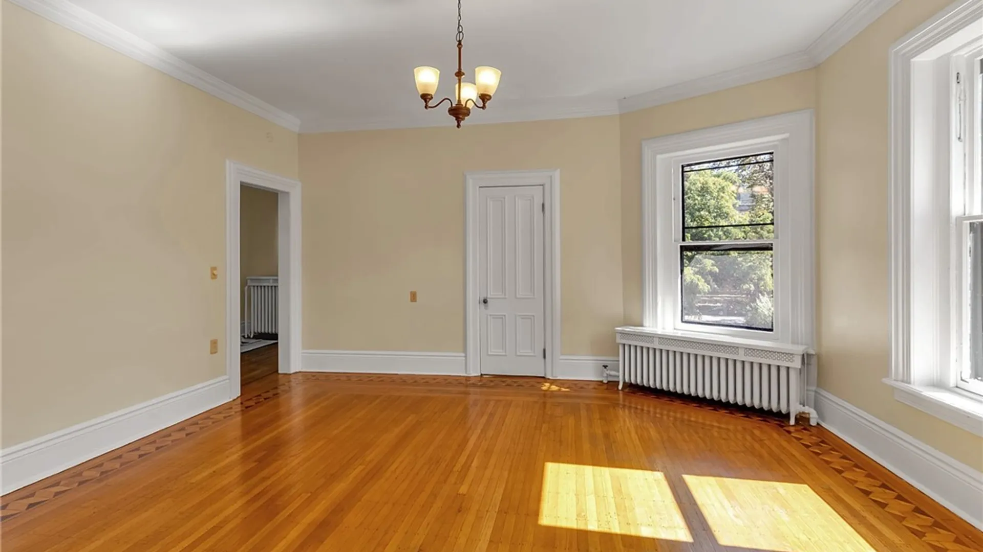 Property at 196 Linwood Avenue, Buffalo, NY 14209 9