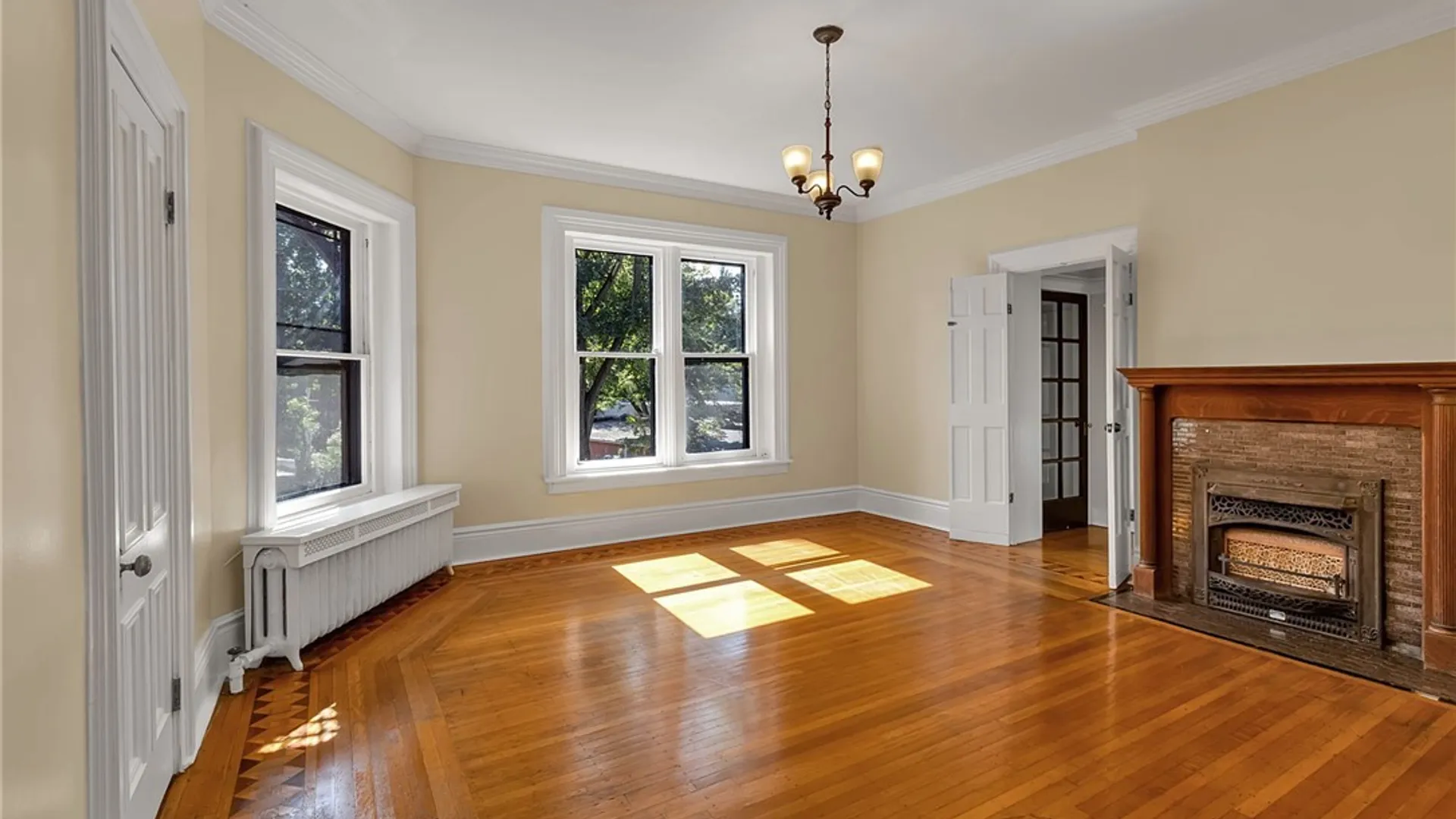 Property at 196 Linwood Avenue, Buffalo, NY 14209 10