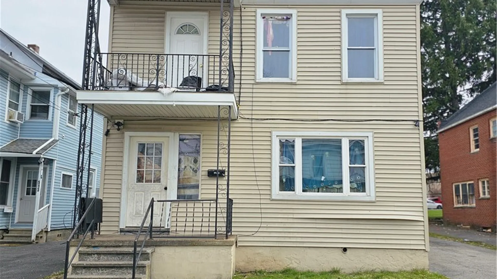 Property at 515 Nichols Street, Utica, NY 13501 2