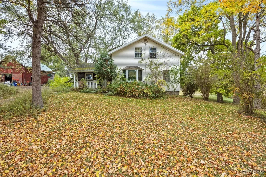 Property at 982 Sumner Road, Darien, NY 14040